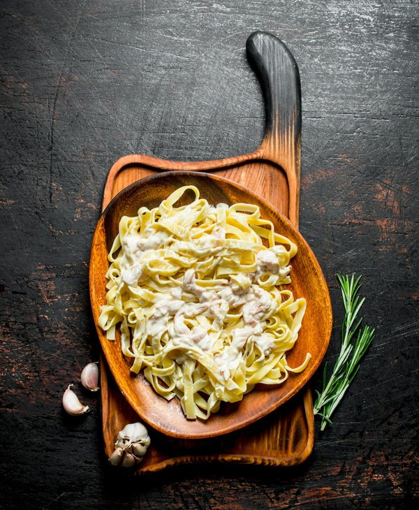 What's the Secret to a Smooth and Creamy Authentic Italian Carbonara?